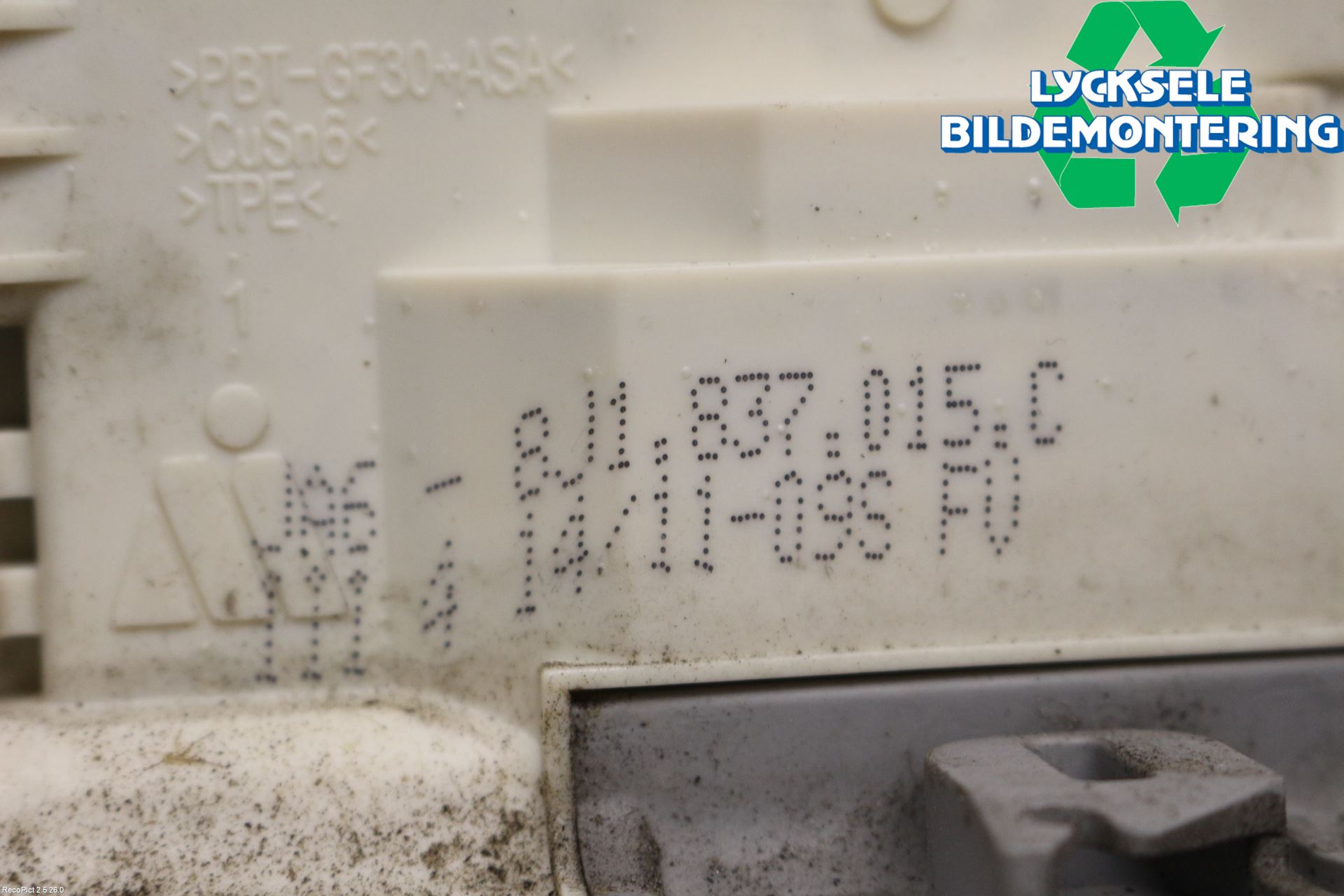 Audi A6/S6 4G 11-18 Låskista-Dörrlås