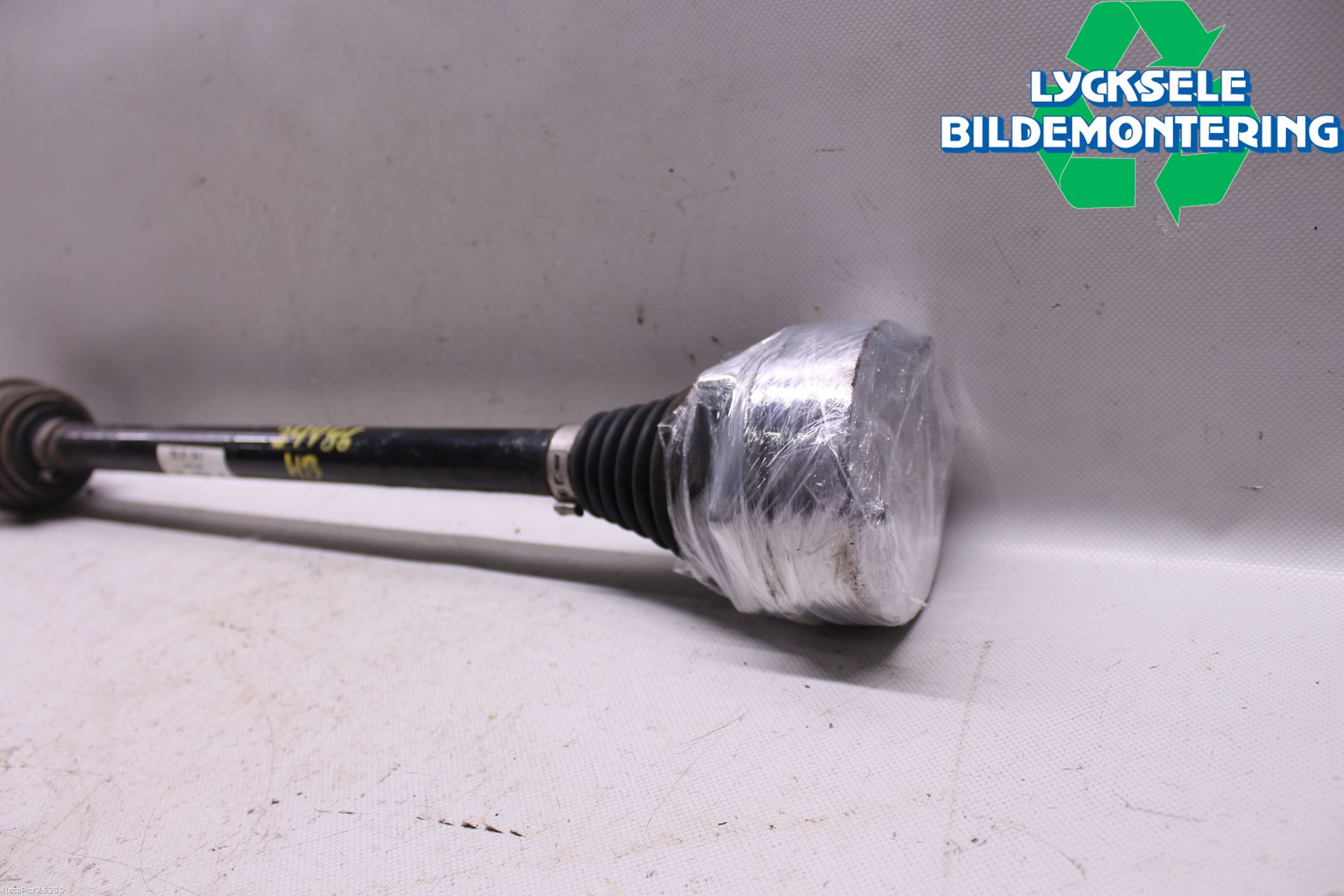 Skoda SUPERB 09-15 Drivaxel Bak Höger