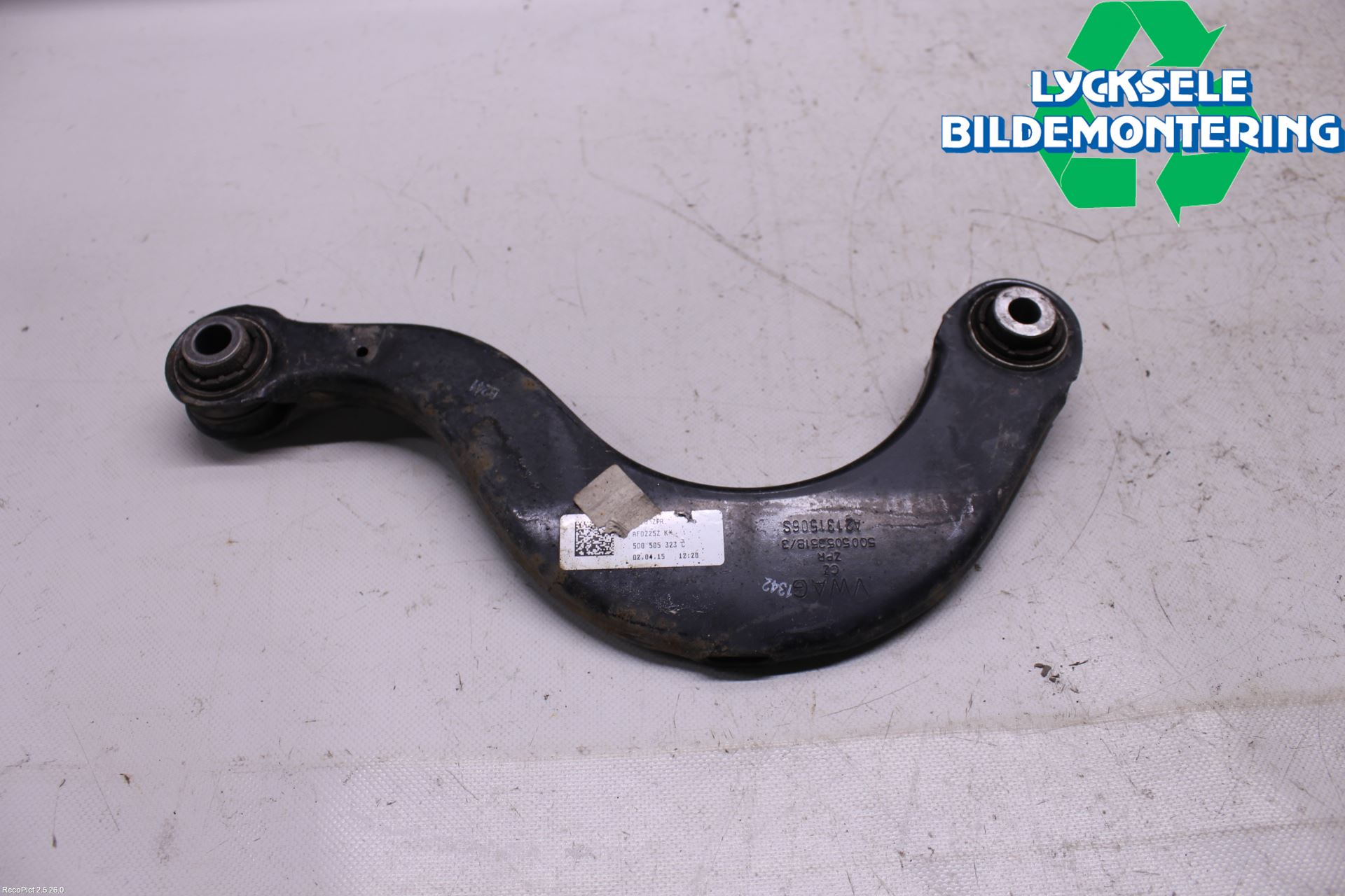 Skoda SUPERB 09-15 Bärarm Bak Övre Höger