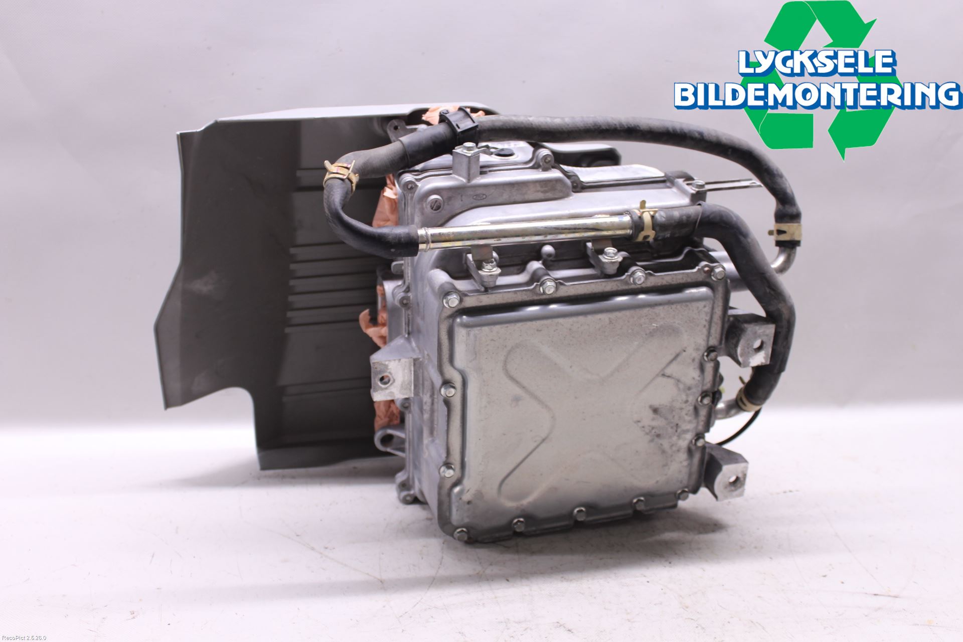 Mitsubishi OUTLANDER 13-21 Hybridconverter