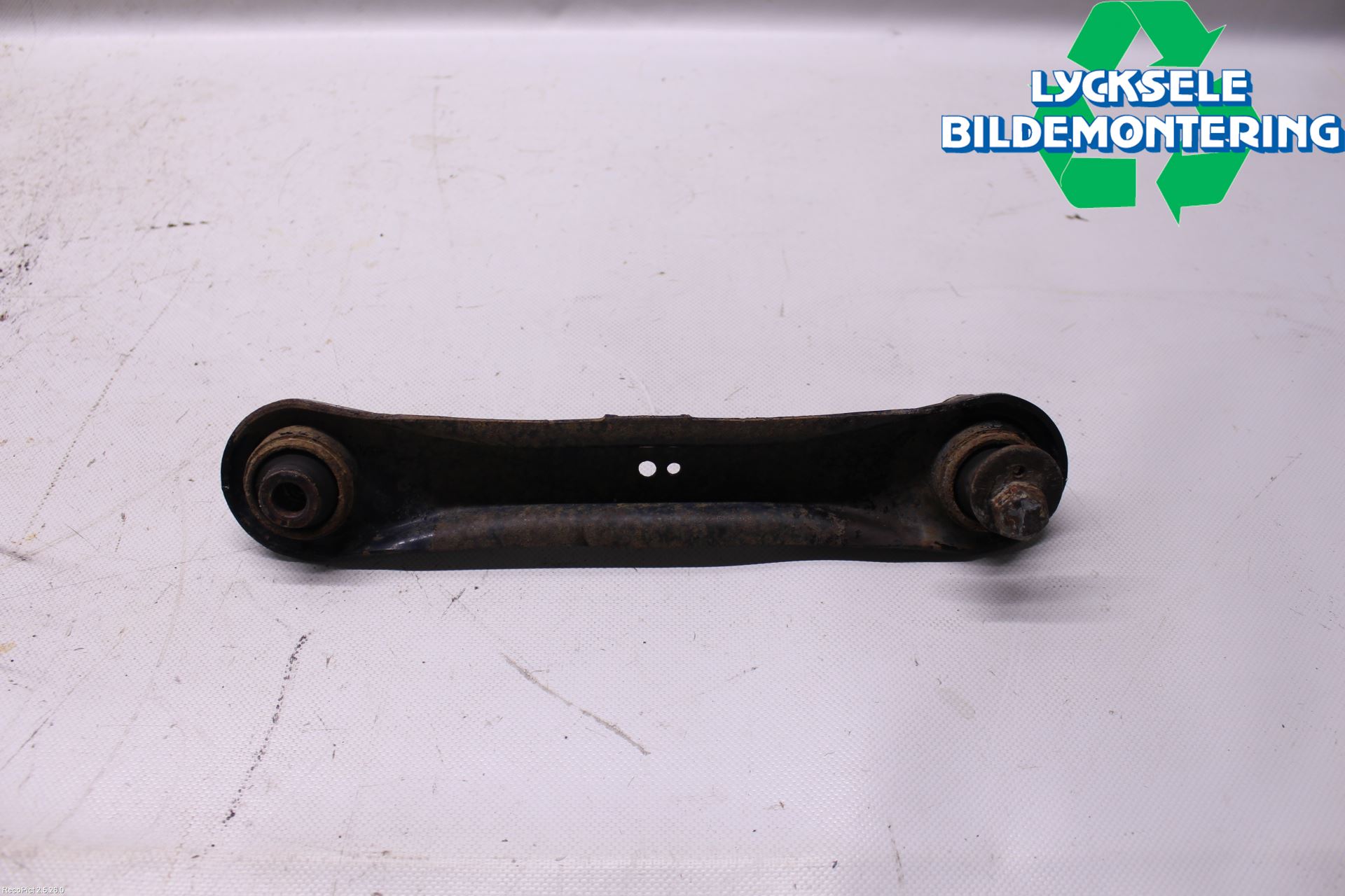 Mitsubishi OUTLANDER 13-21 Bärarm Bak Vänster