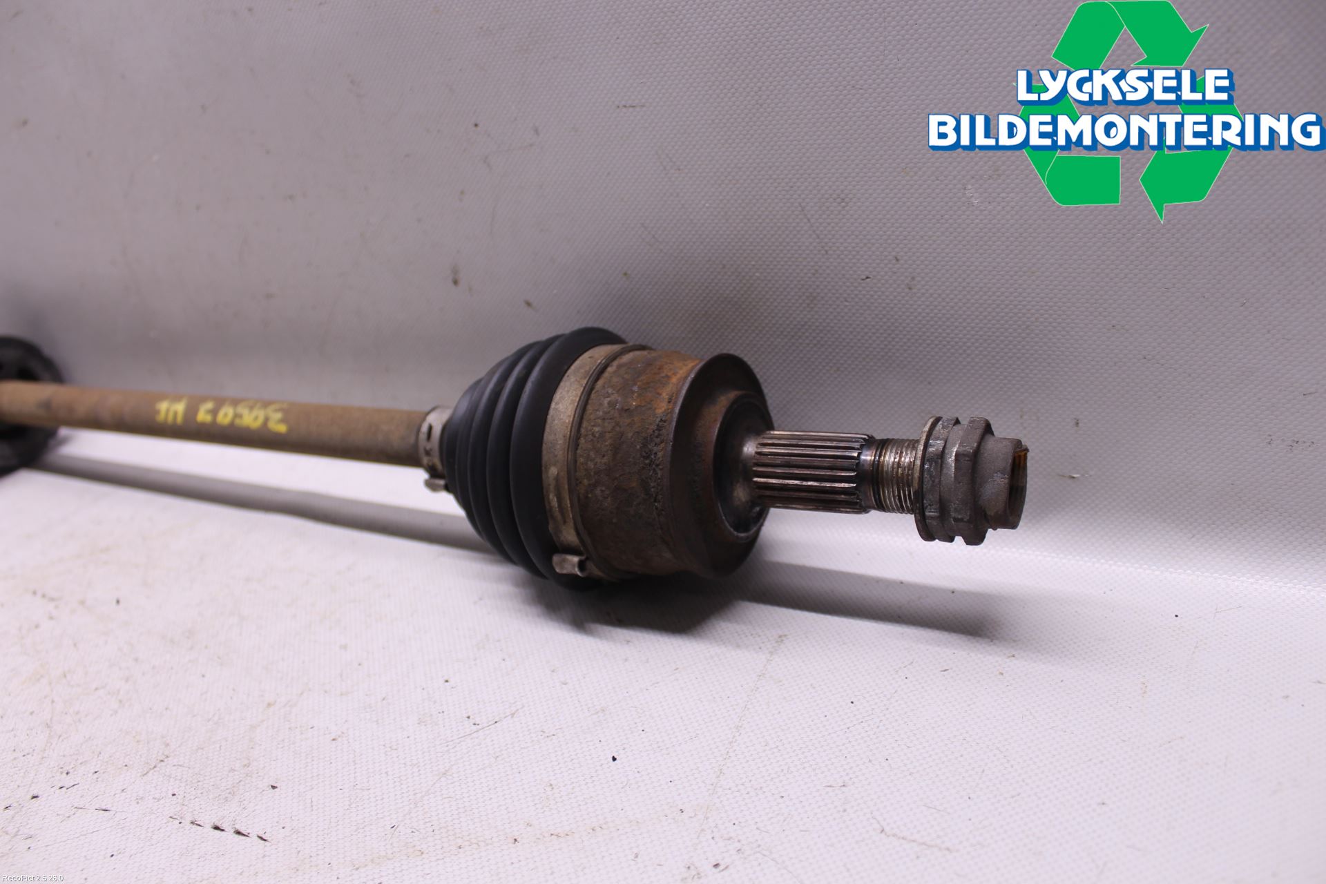 Ford KA 09-16 Drivaxel Fram Höger