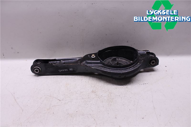 Ford KUGA 17-19 Bärarm Bak Höger