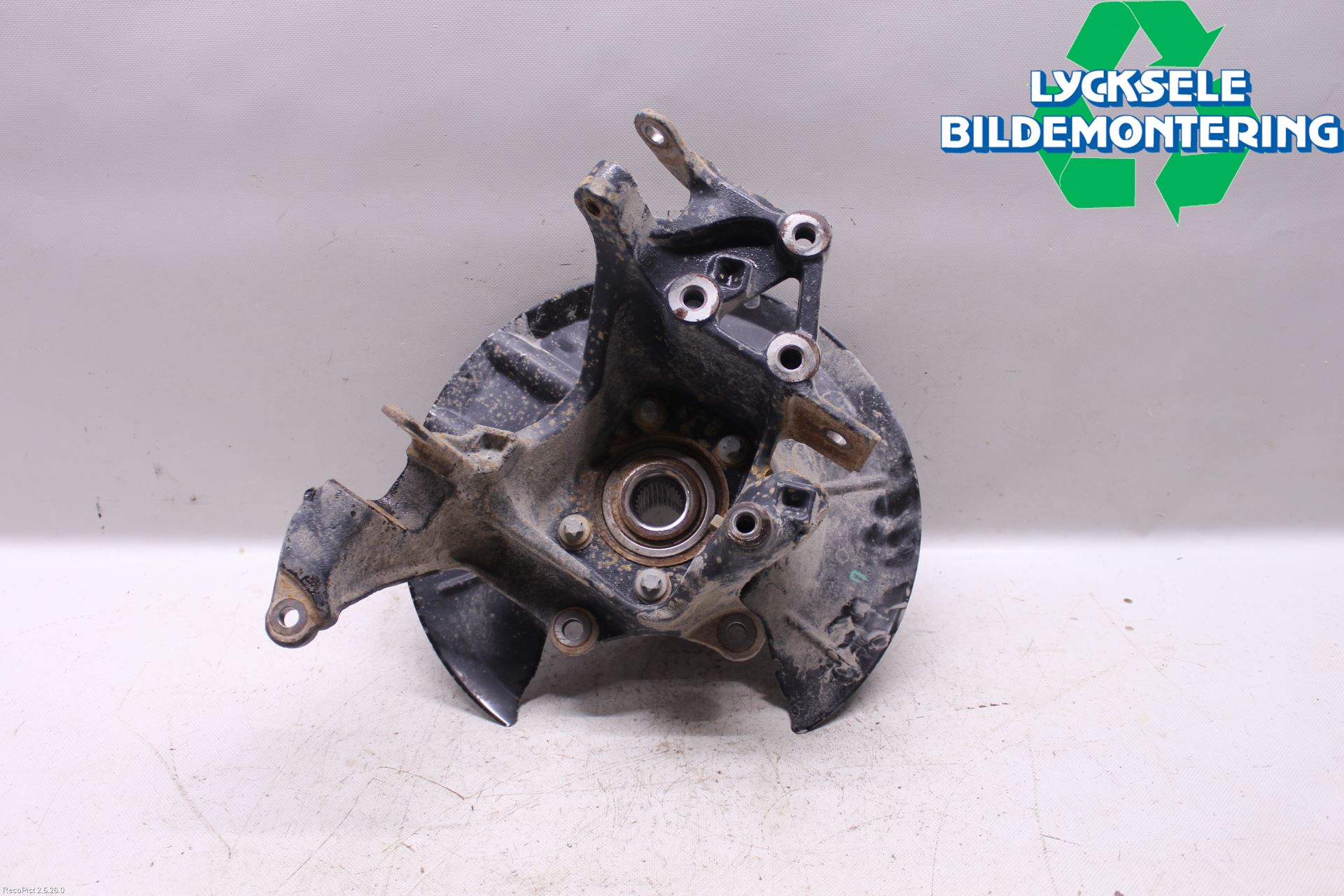 Ford KUGA 17-19 Hjullagerhus Bak Hö