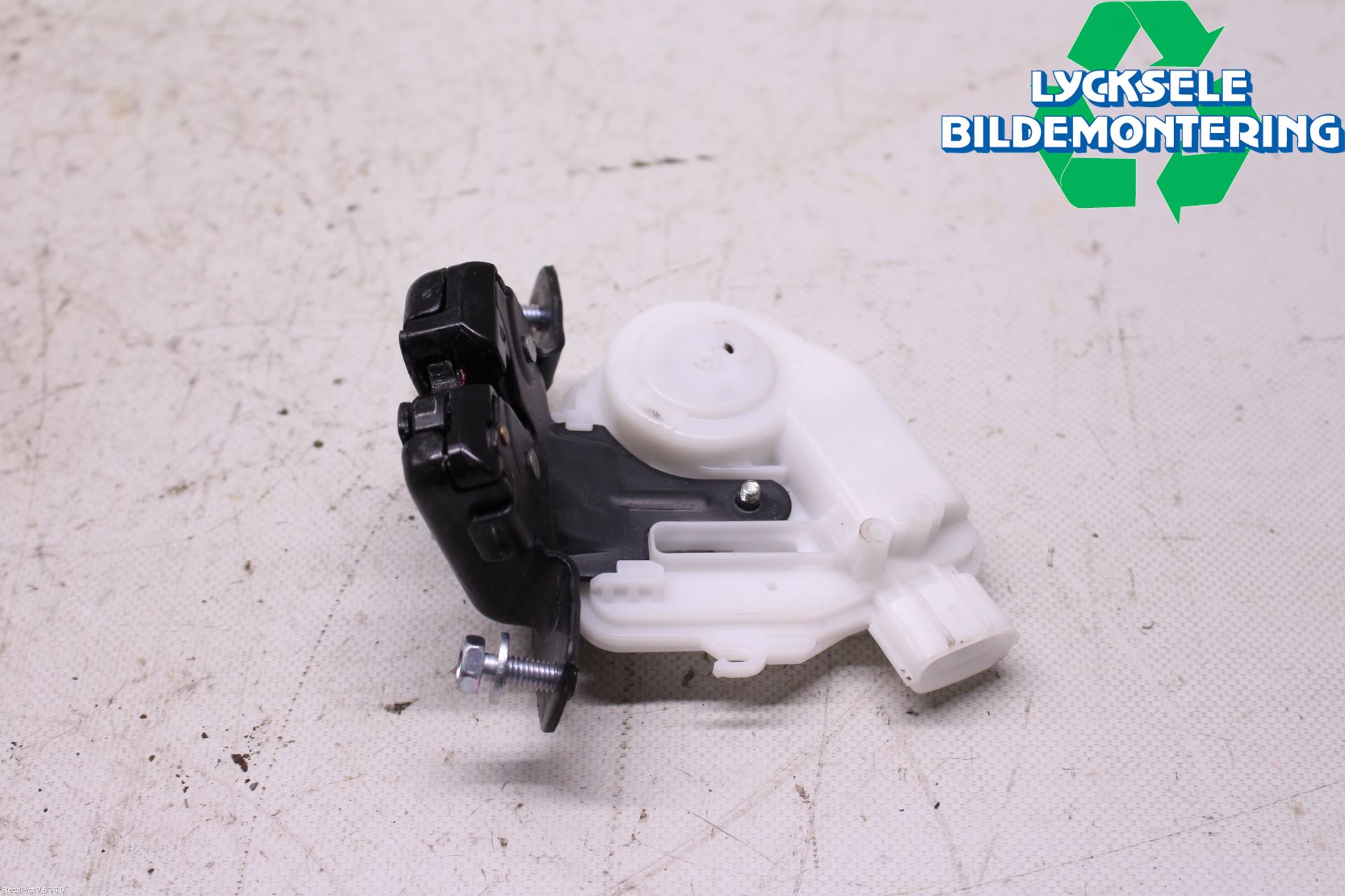 Toyota AURIS 13-19 Låskista Baklucka