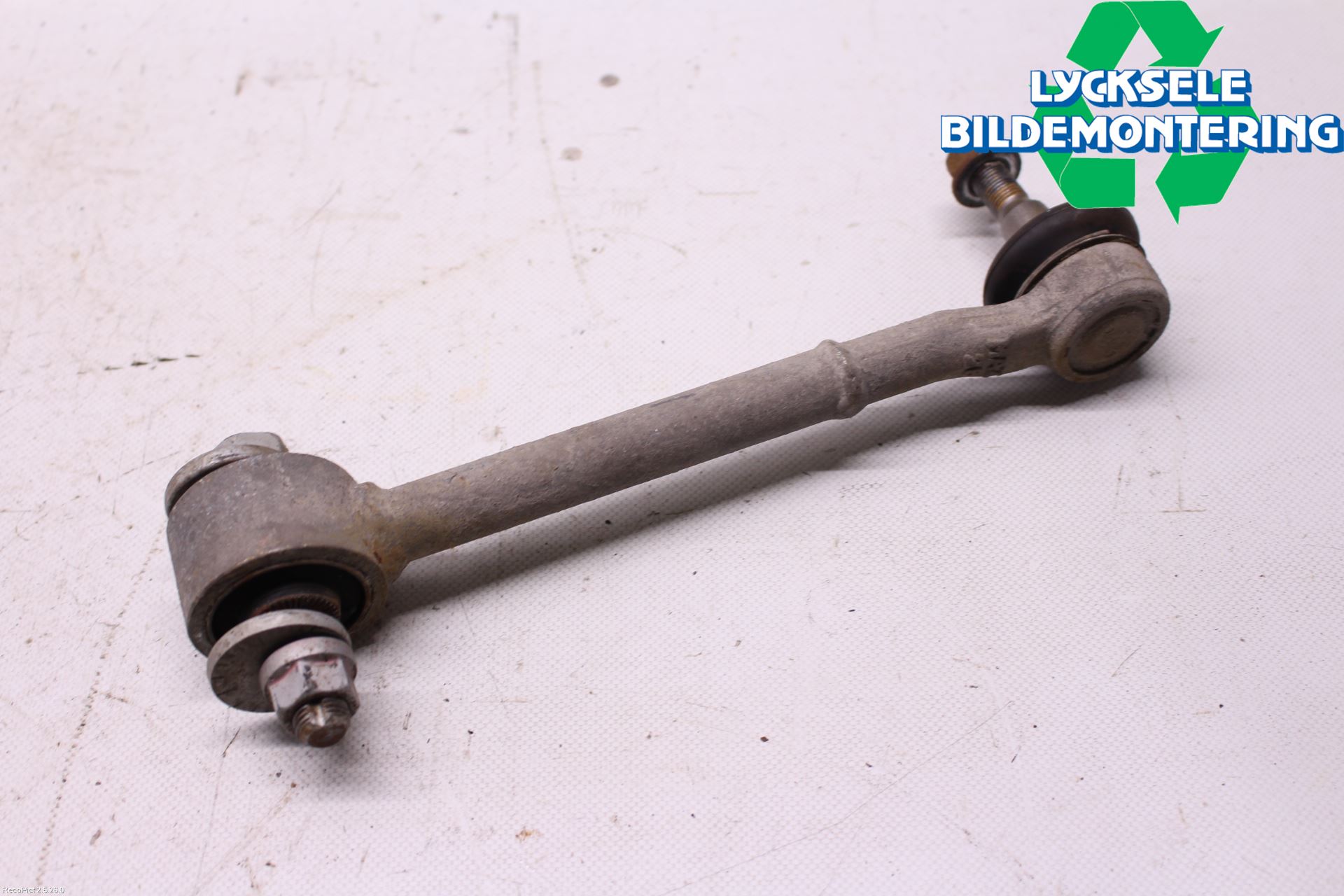 Toyota AURIS 13-19 Bärarm Bak Höger