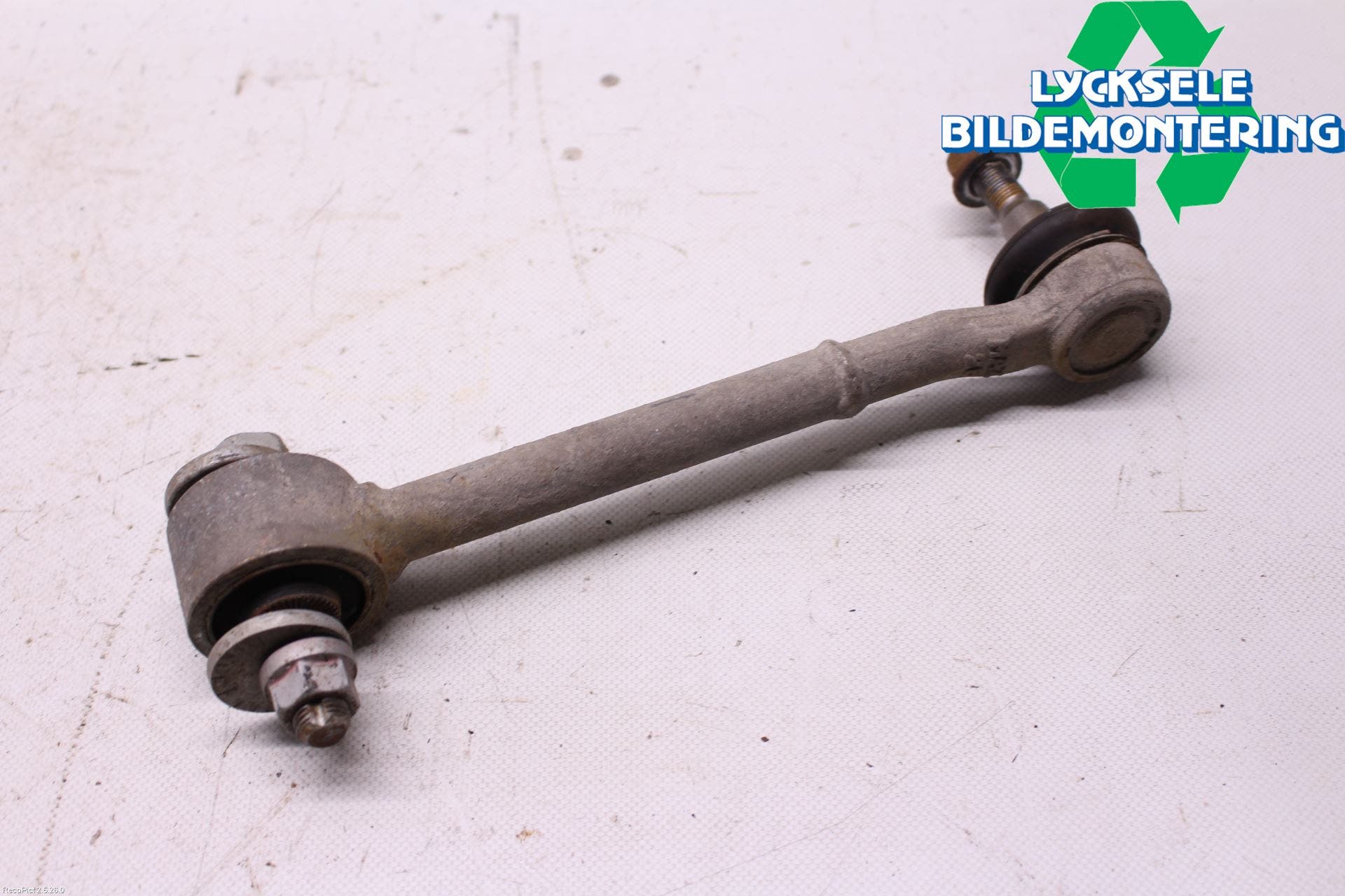 Toyota AURIS 13-19 Bärarm Bak Höger