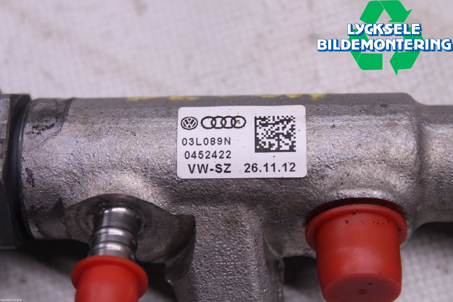 Volkswagen VW PASSAT 11-14 Inj. Fuelrail