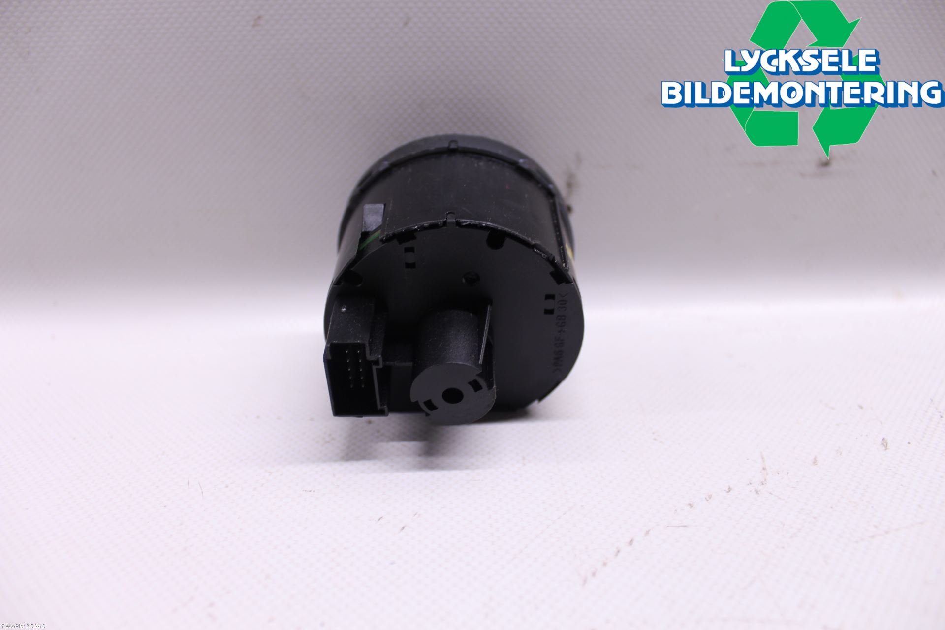 Volkswagen VW PASSAT 11-14 Strömställare Ljus