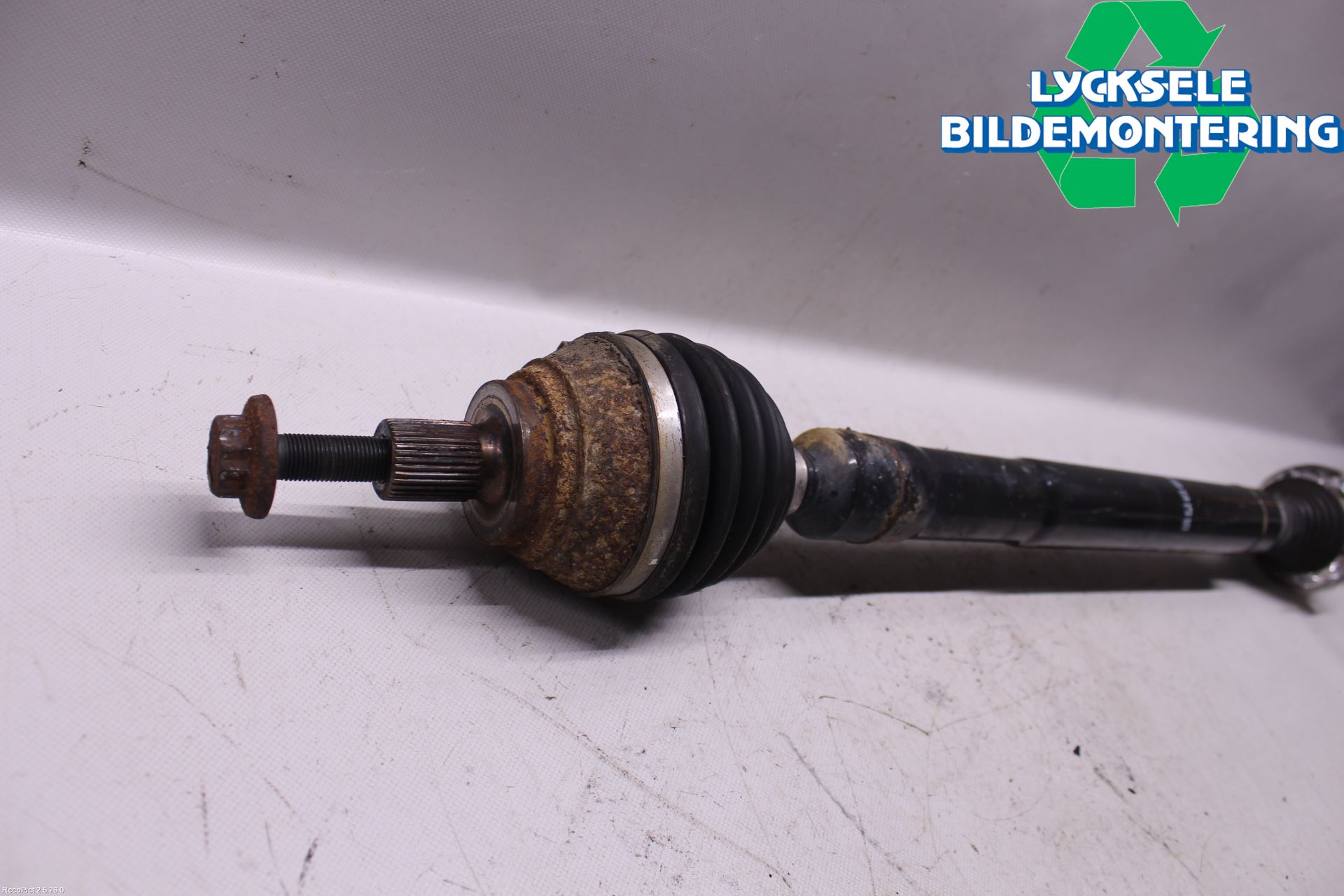 Skoda OCTAVIA (1Z) 05-13 Drivaxel Fram Höger