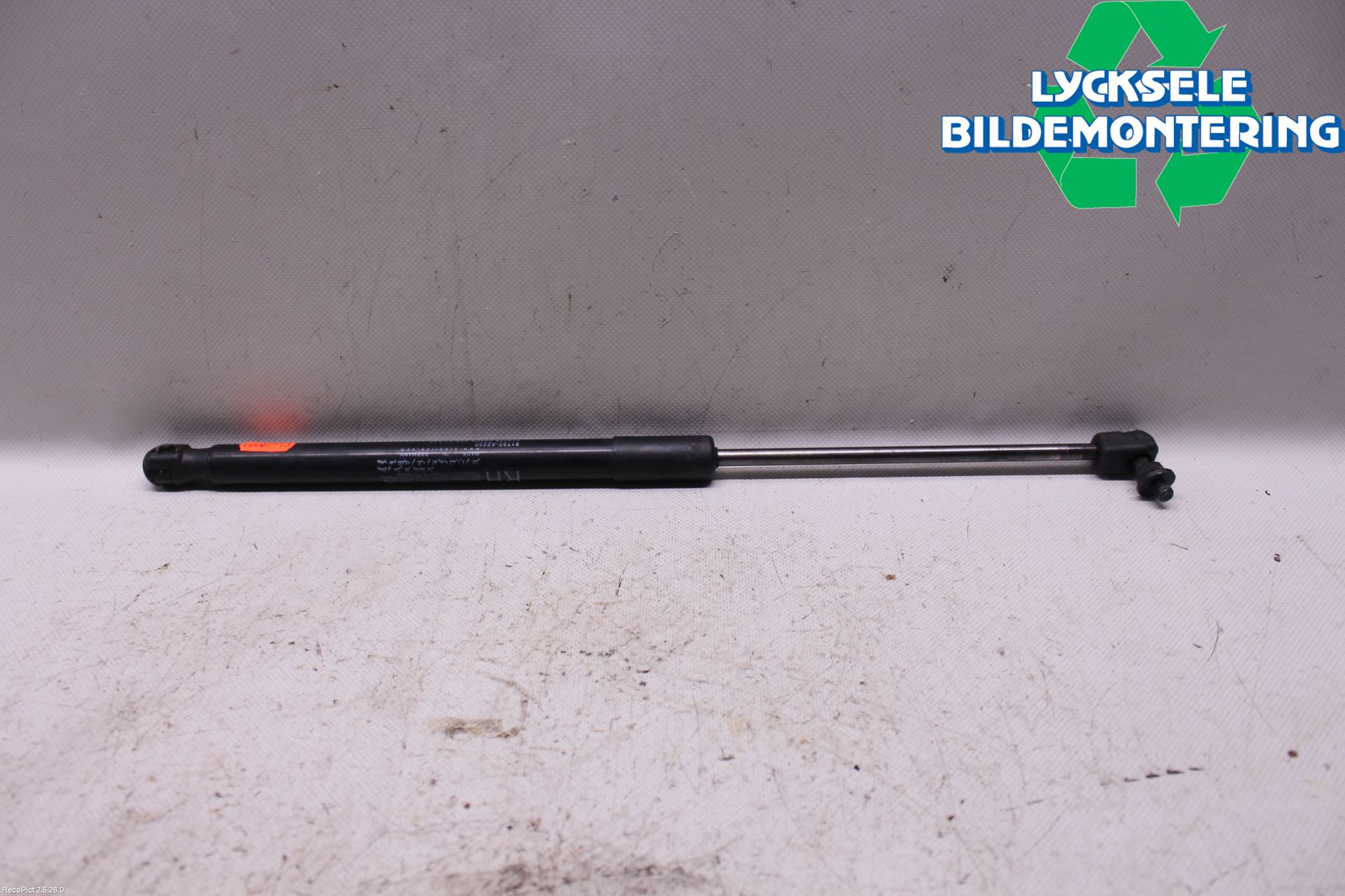 Kia CEED 12-18 Gasfjäder Baklucka