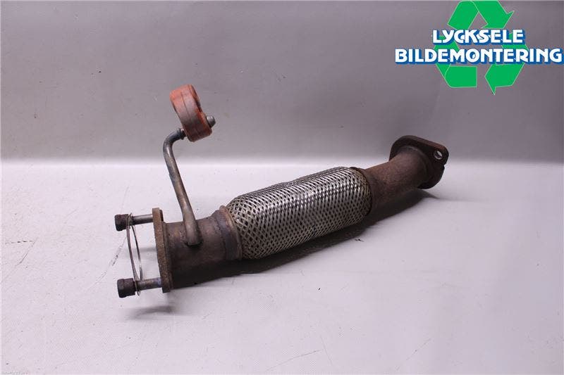 Kia CEED 12-18 Avgasrör Främre-Mitt-Bak