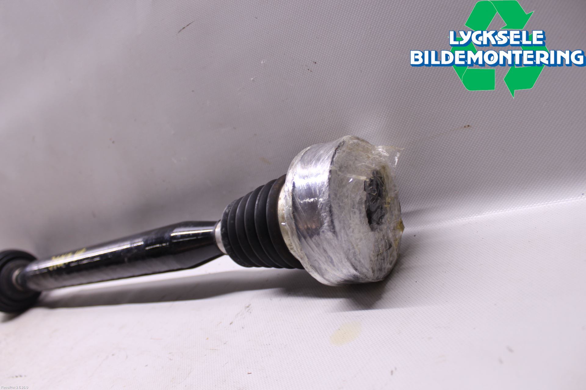 Skoda FABIA 07-14 Drivaxel Fram Höger