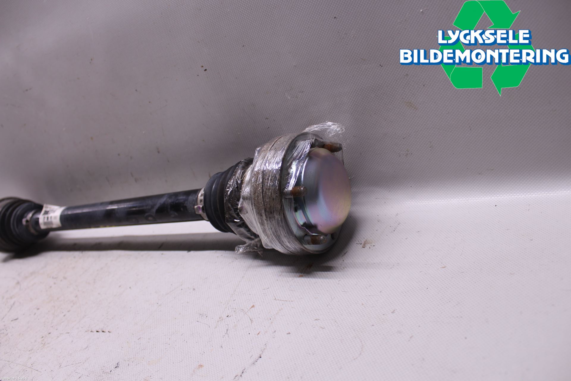 Audi A5 07-16 Drivaxel Bak Vänster