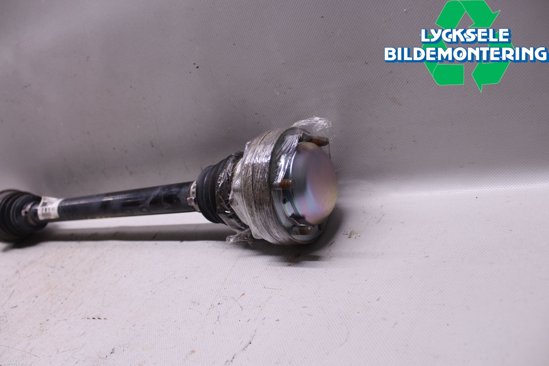 Audi A5 07-16 Drivaxel Bak Vänster