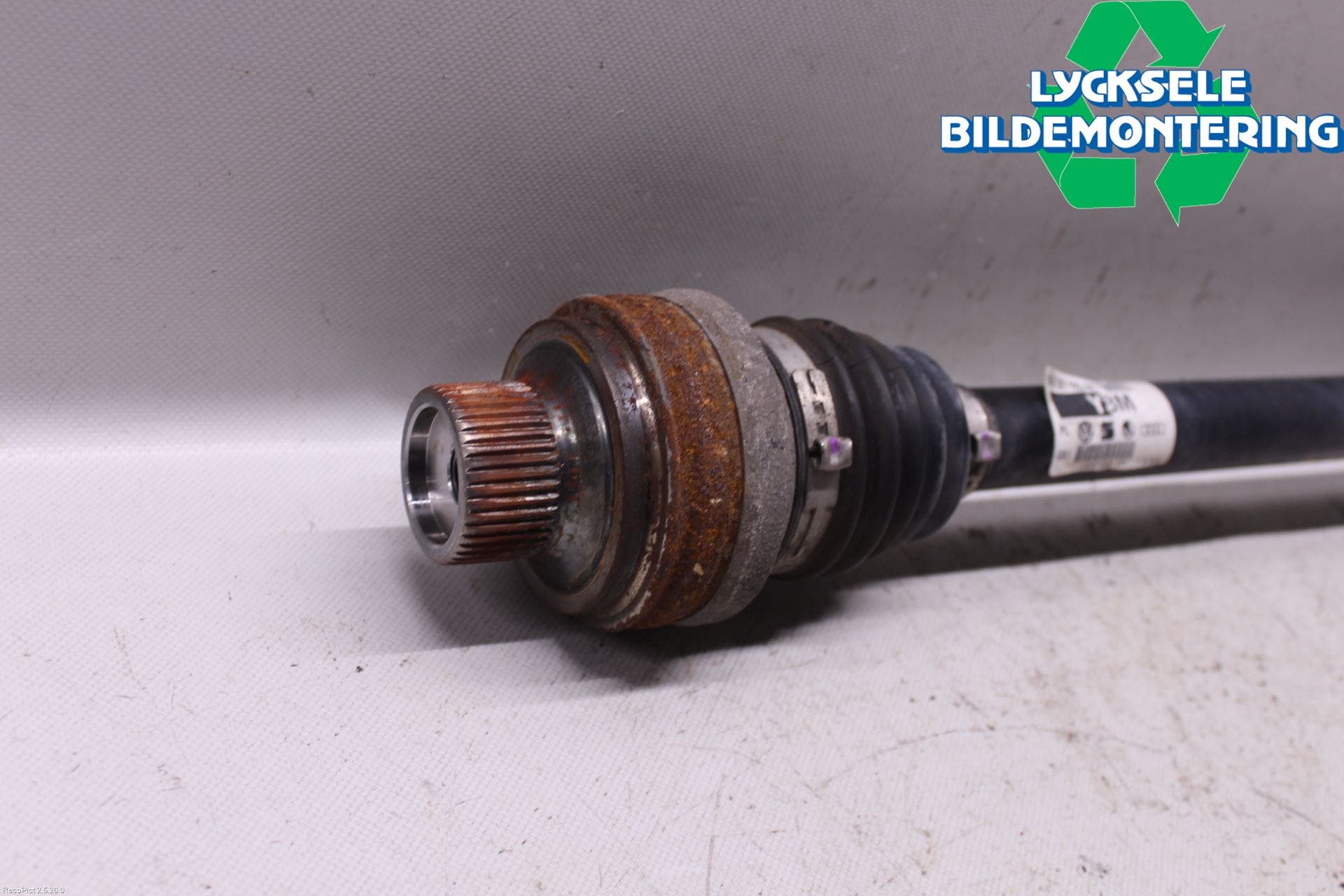 Audi A5 07-16 Drivaxel Bak Vänster