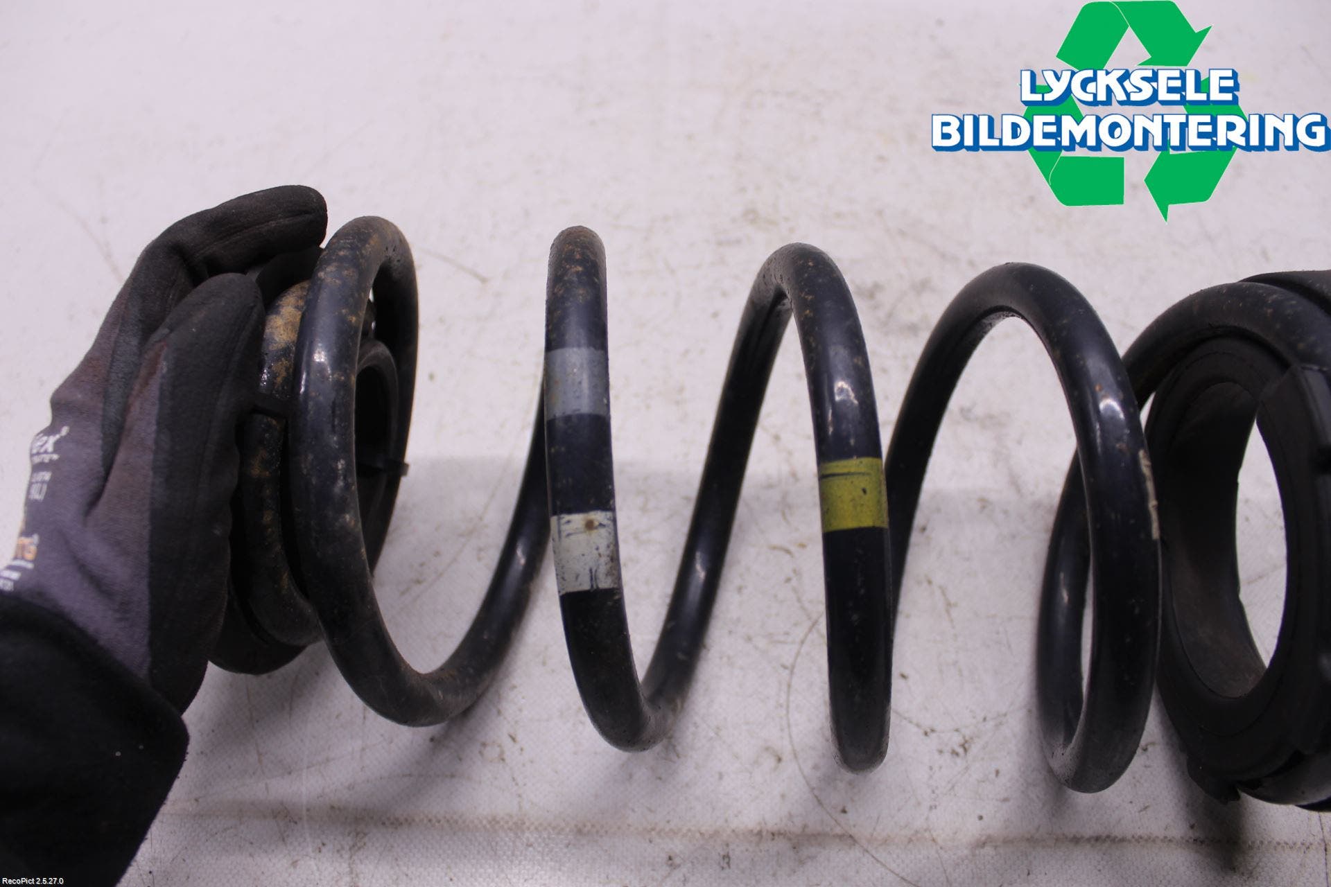 Hyundai SANTA FE 13-18 Fjäder Bak