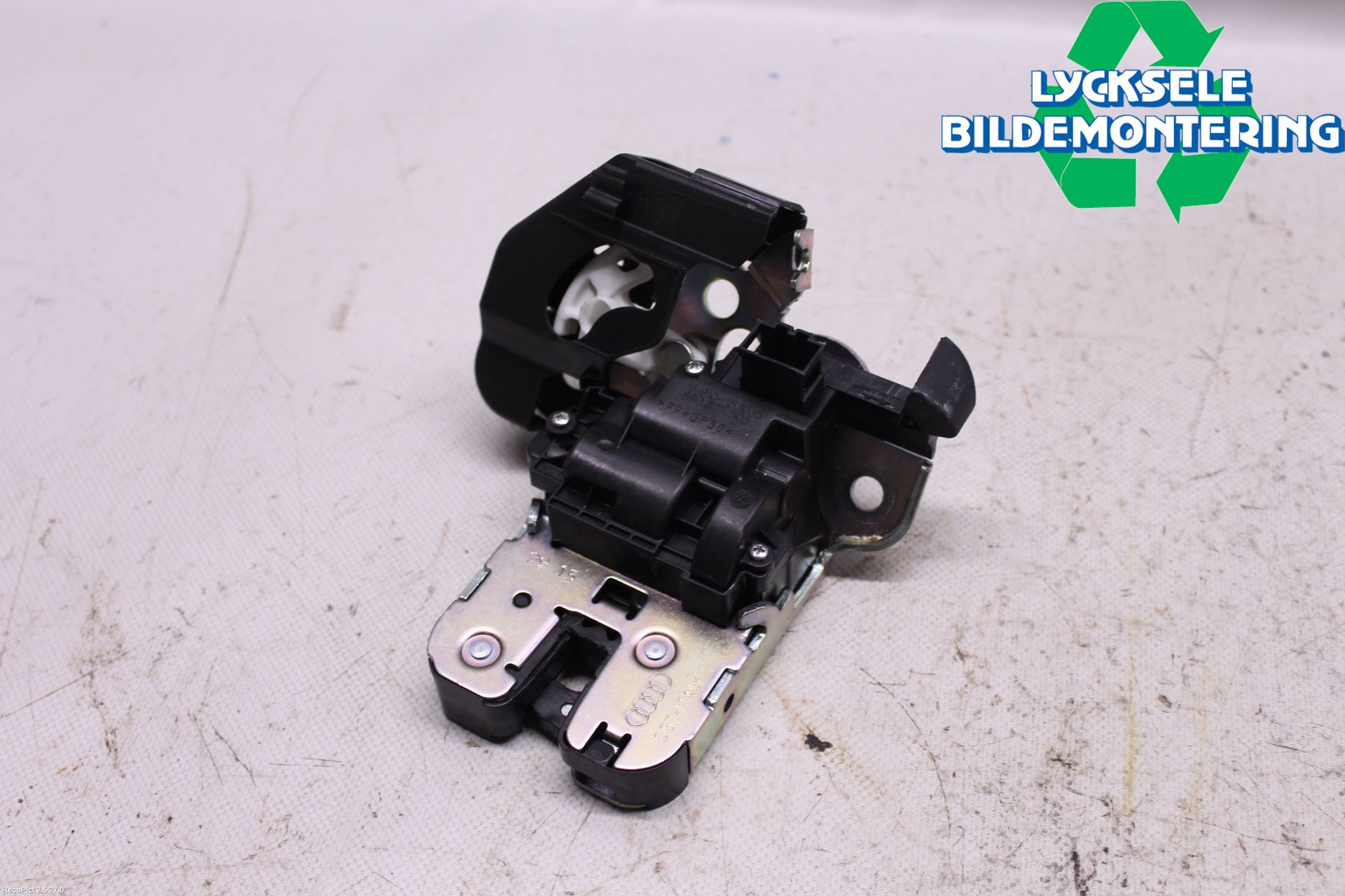 Audi A5 07-16 Låskista Baklucka