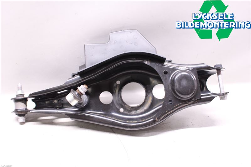 Toyota RAV4 13-18 Bärarm Bak Höger