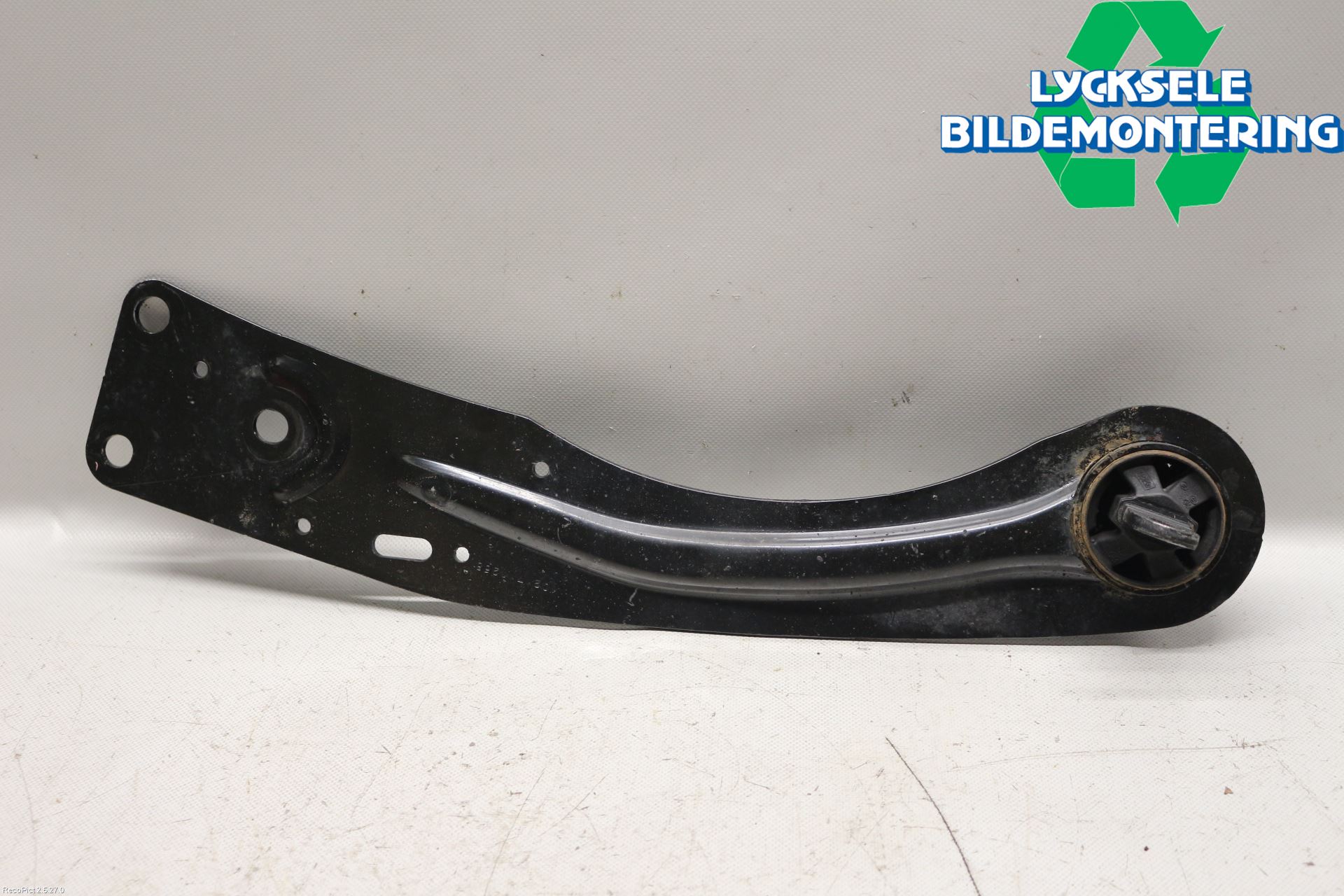 Ford KUGA 17-19 Bärarm Bak Höger