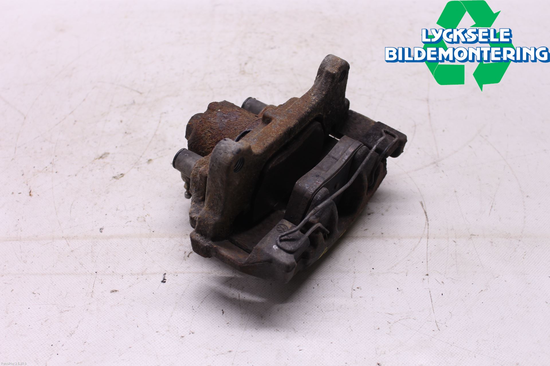 Volkswagen VW PASSAT 11-14 Bromsok Fram Vänster