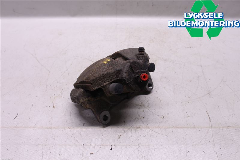 Volkswagen VW PASSAT 11-14 Bromsok Fram Höger