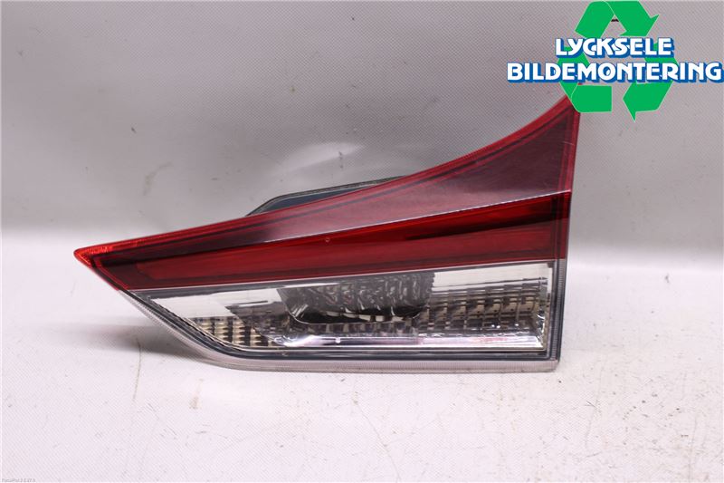 Toyota AURIS 13-19 Bakljus Lucka Hö