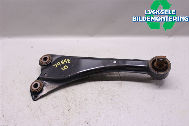 Toyota AURIS 13-19 Bärarm Bak Vänster