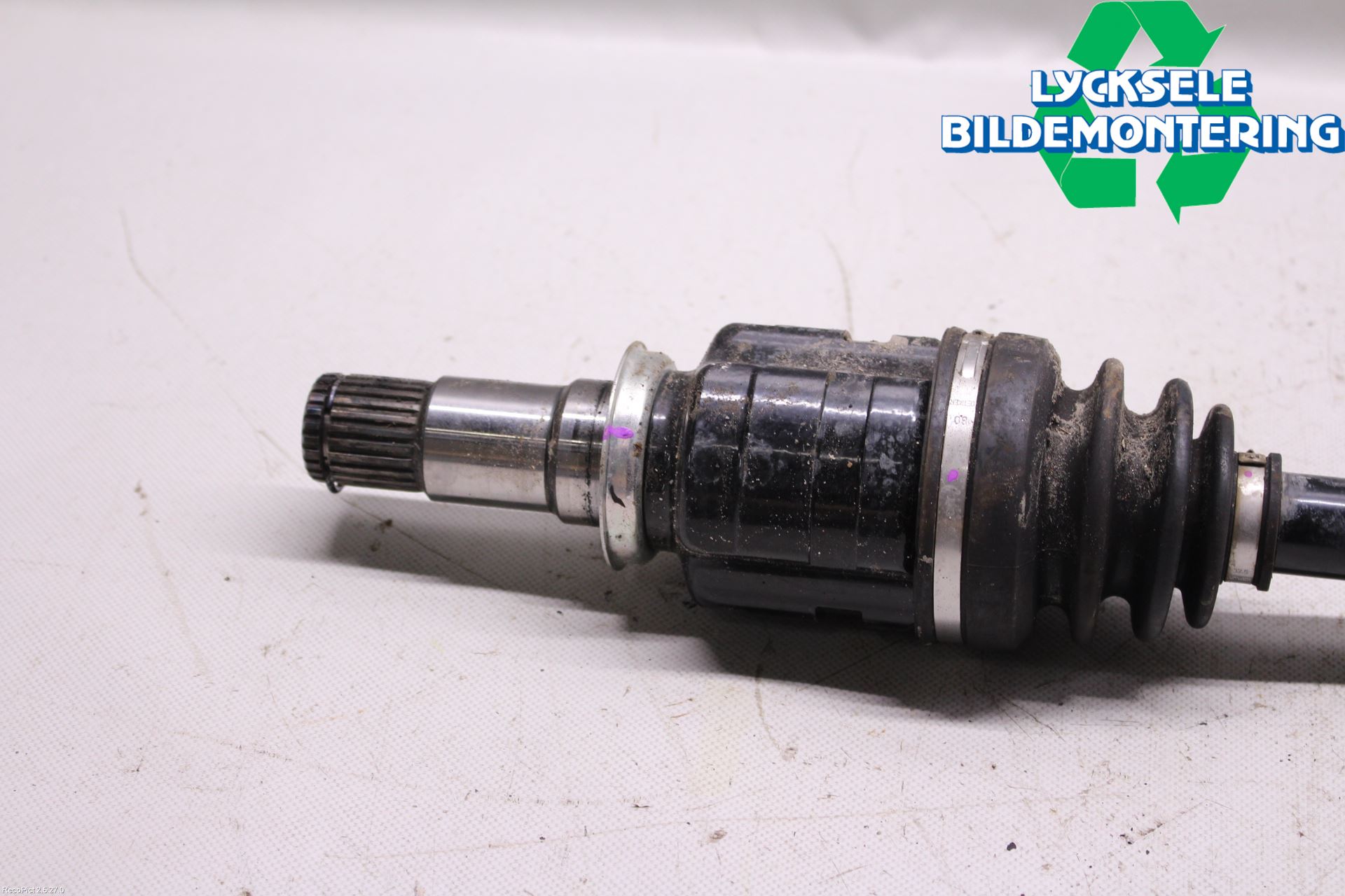 Toyota AURIS 13-19 Drivaxel Fram Höger