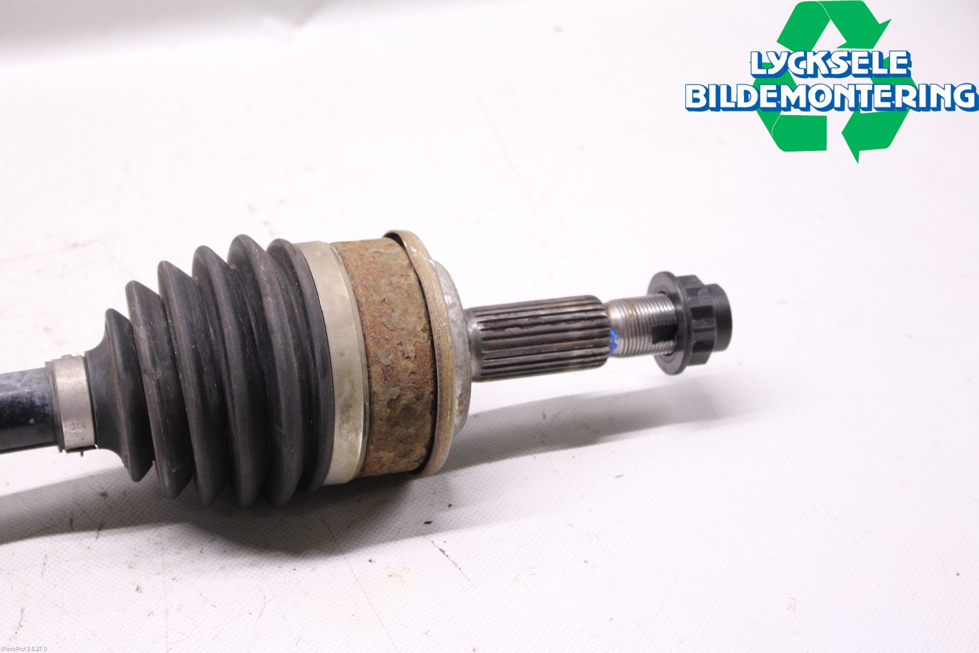 Toyota AURIS 13-19 Drivaxel Fram Höger