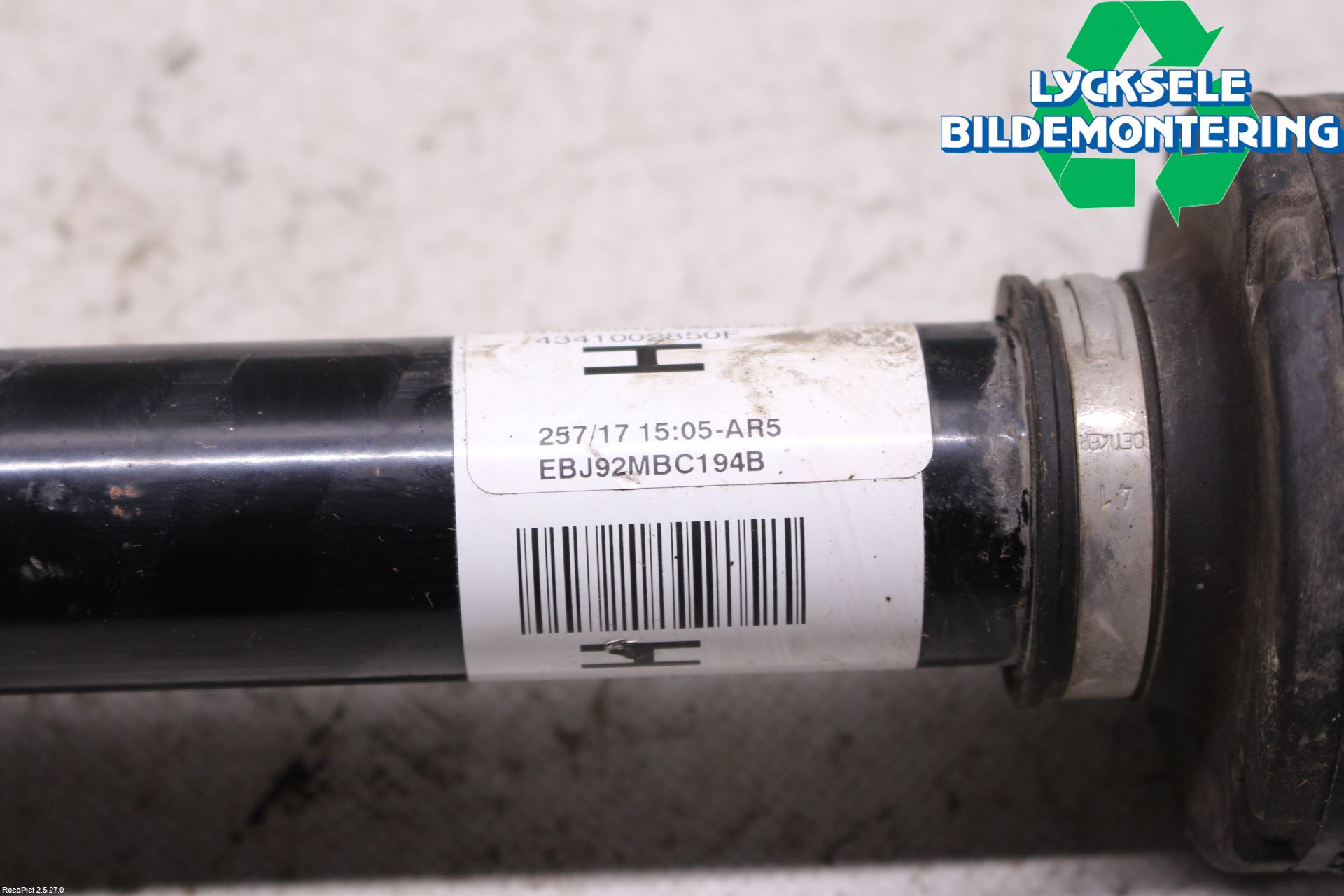 Toyota AURIS 13-19 Drivaxel Fram Höger