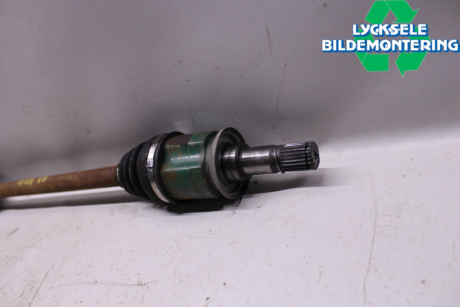 Mitsubishi ASX 10-22 Drivaxel Bak Vänster