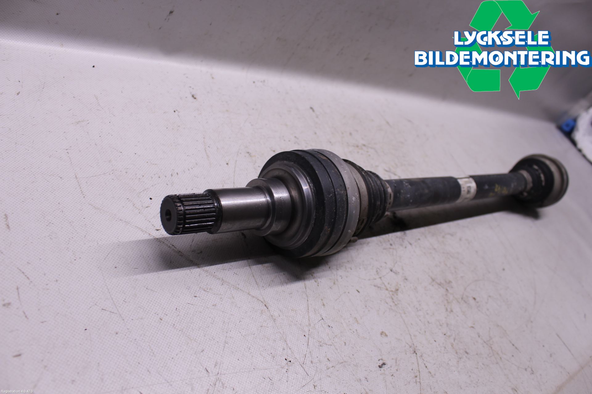 Mercedes-Benz MB C-KLASS (W205) 14-21 Drivaxel Bak Höger