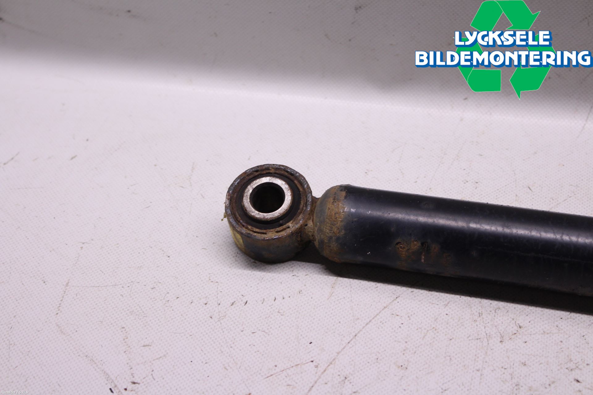 Suzuki SX4 S-CROSS 14-21 Stötdämpare Bak