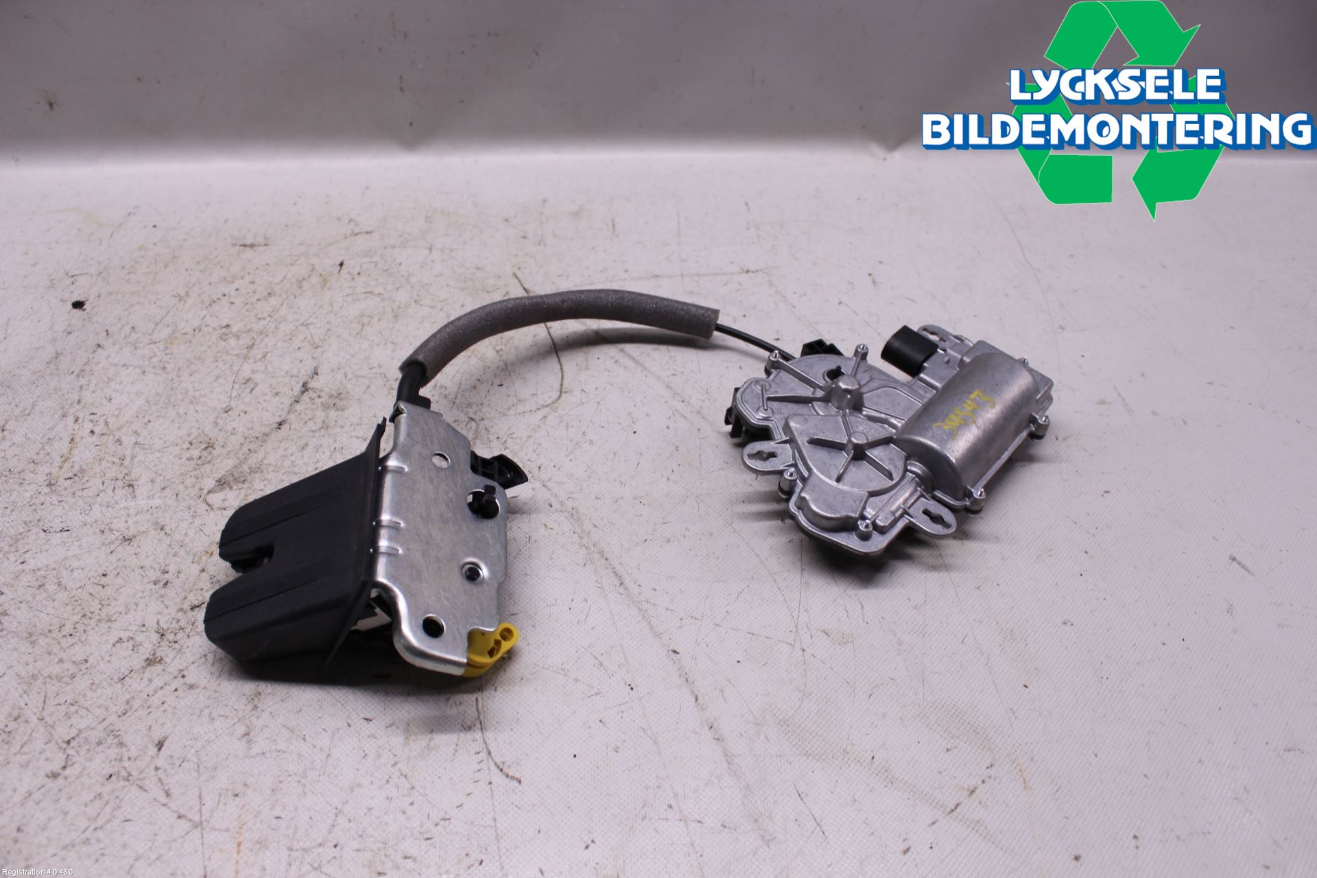 Volkswagen VW TIGUAN 16-24 Bakluckeöppnare Automatisk