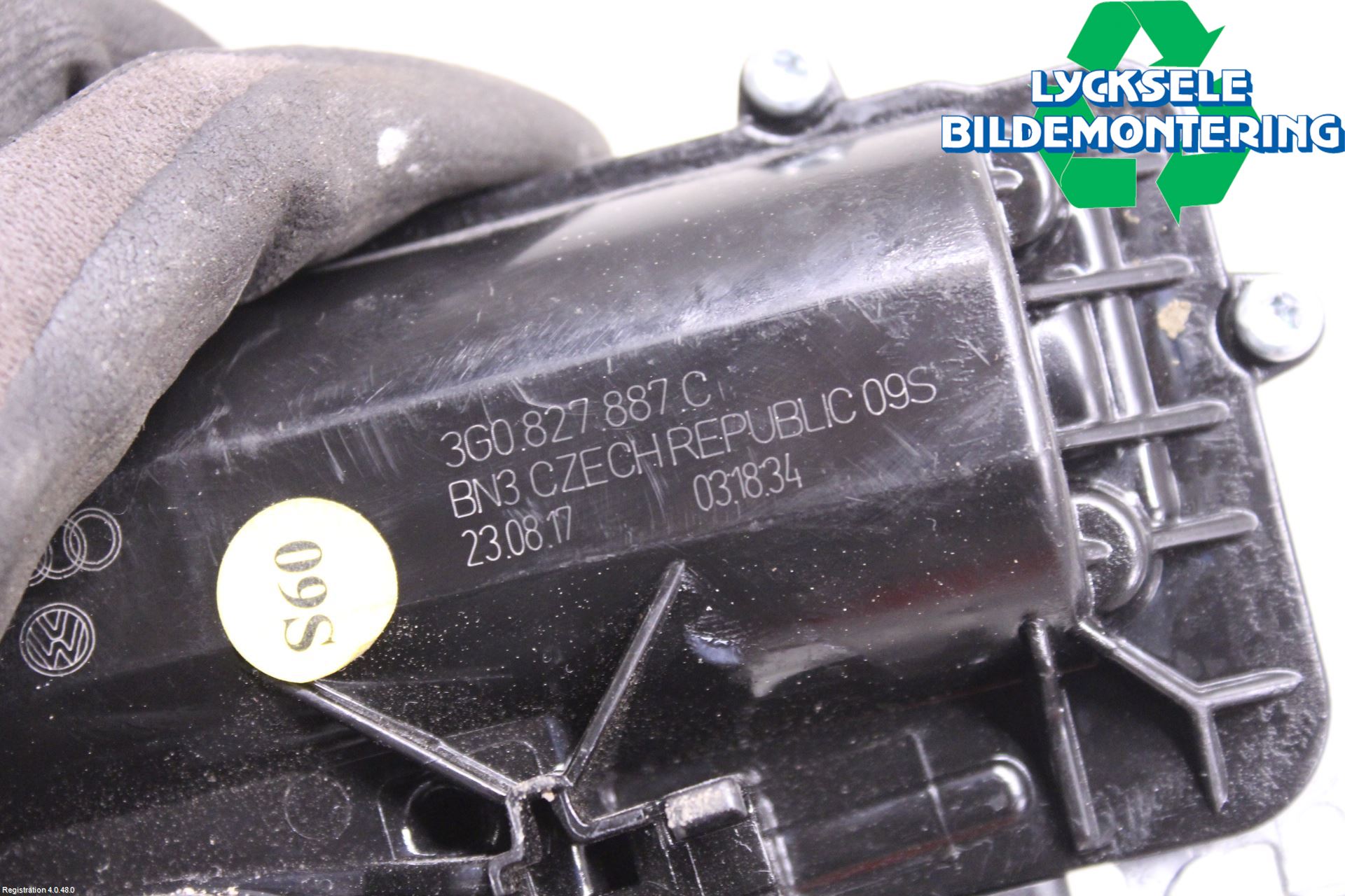 Volkswagen VW TIGUAN 16-24 Bakluckeöppnare Automatisk