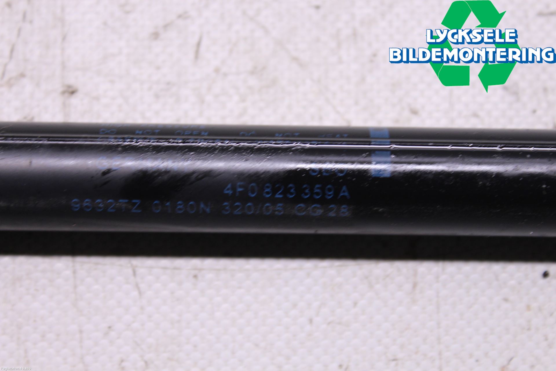 Audi A6/S6     05-11 Gasfjäder Motorhuv