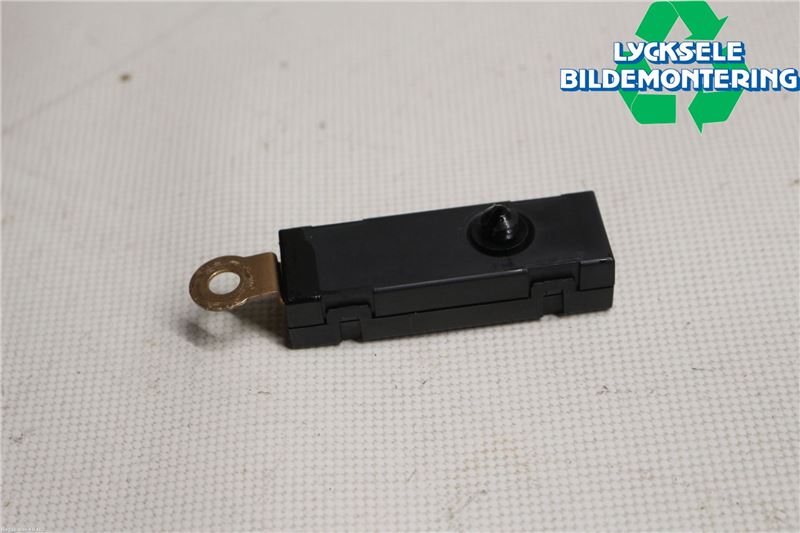 Mercedes-Benz MB C-KLASS (W205) 14-21 Antennförstärkare