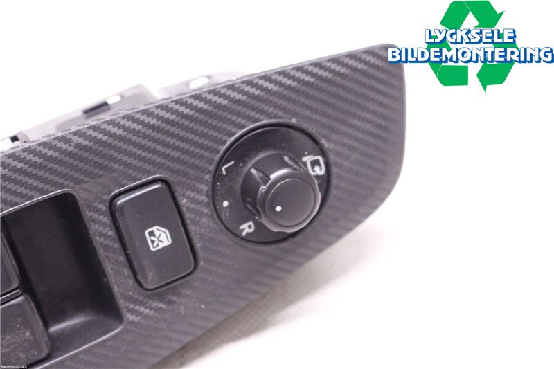 Mazda 3 III 14-19 Strömställare Elhiss