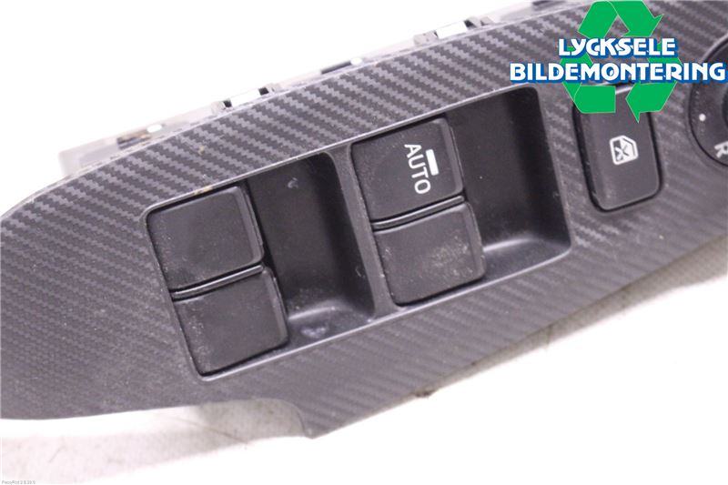 Mazda 3 III 14-19 Strömställare Elhiss