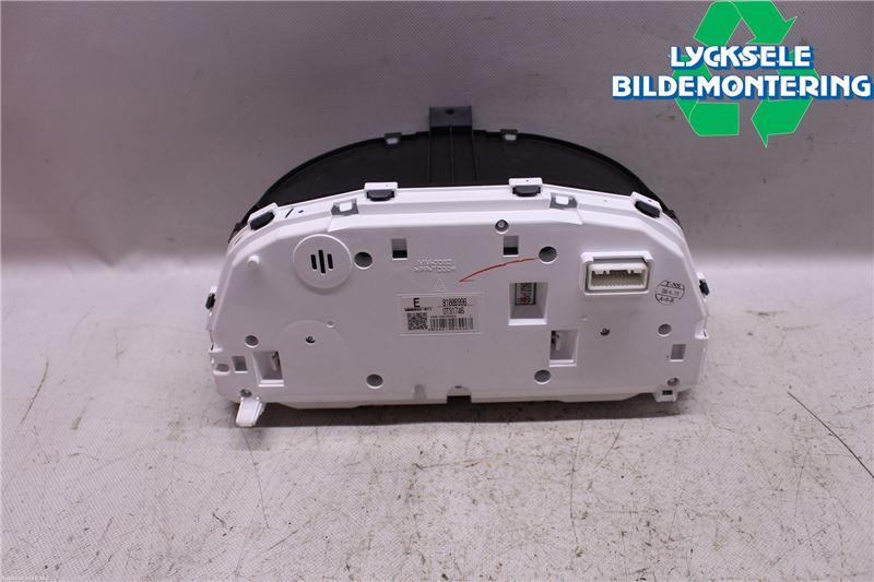 Mitsubishi L200 16-23 Instrument Komb