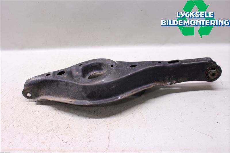 Mazda 3 III 14-19 Bärarm Bak Vänster