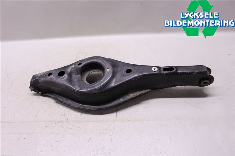 Mazda 3 III 14-19 Bärarm Bak Höger