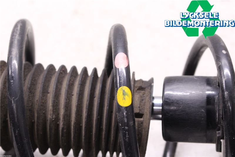 Mazda 3 III 14-19 Fjäderben Fram Höger