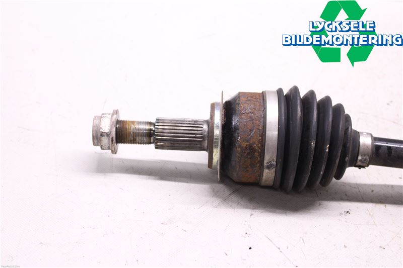 Mazda 3 III 14-19 Drivaxel Fram Höger