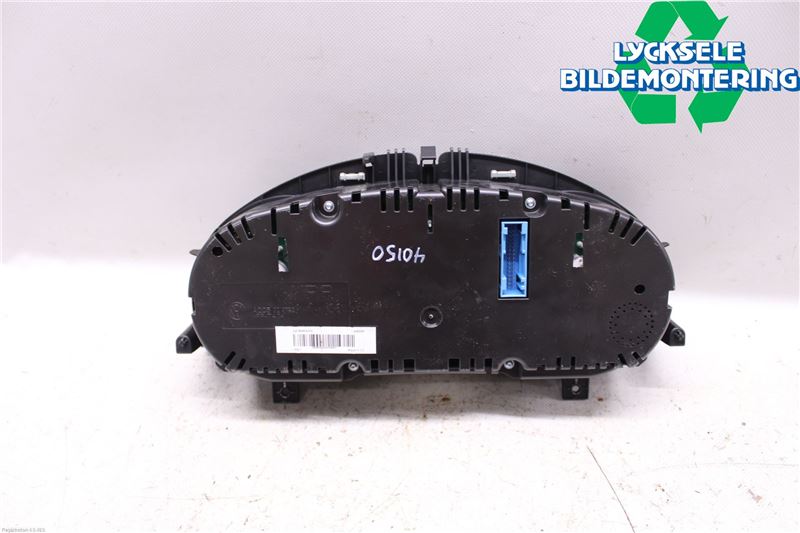 Volkswagen VW PASSAT 11-14 Instrument Komb