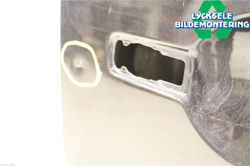 Nissan NAVARA 05-16 Dörr Bak Höger