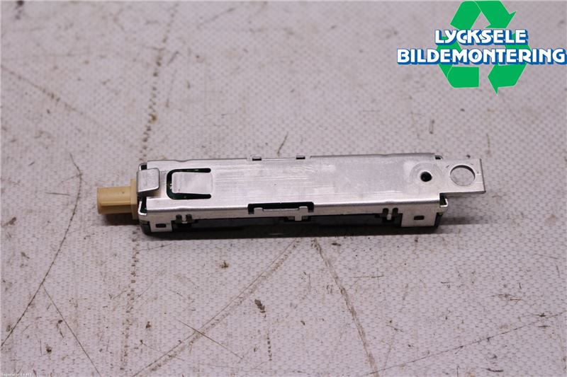 Audi A6 ALLROAD 12-18 Antennförstärkare