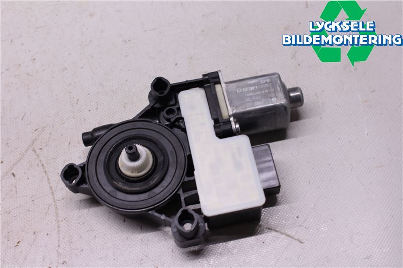 Volkswagen VW POLO VI 18->> Fönsterhissmotor