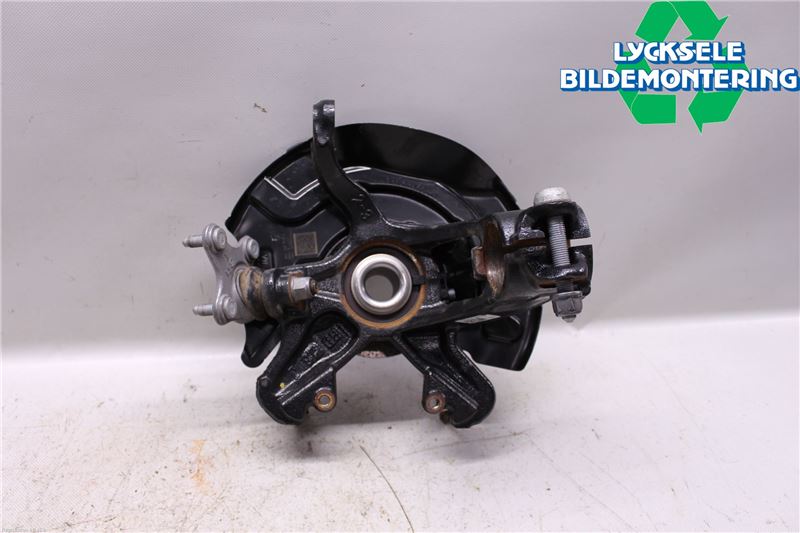 Volkswagen VW POLO VI 18->> Styrspindel Lagerhus Vä
